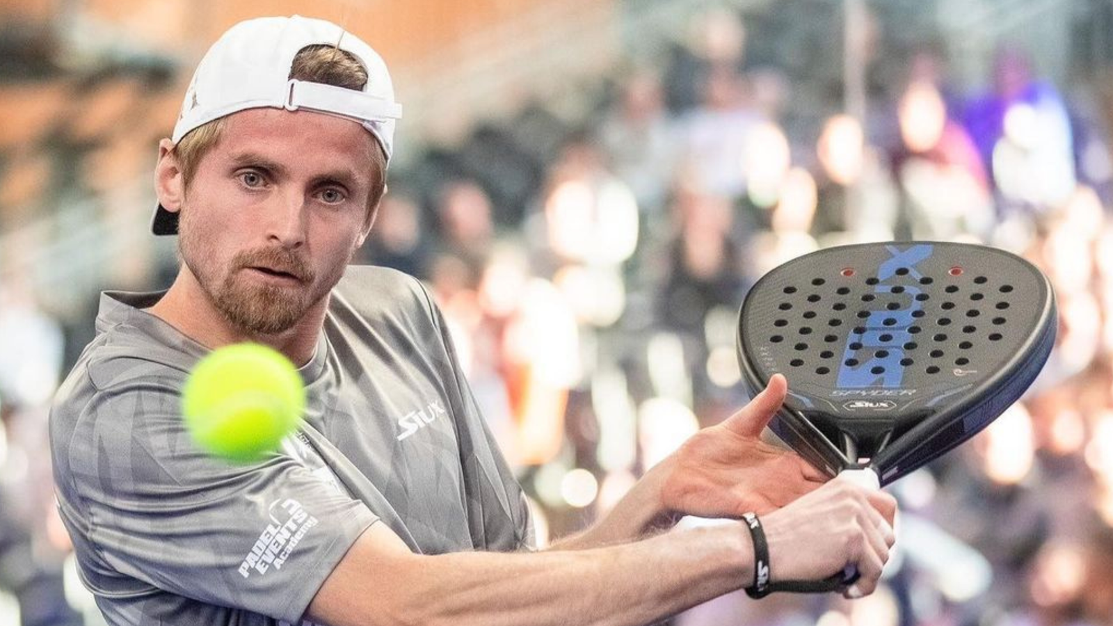 Clement-Geens-volee-de-revers-2023