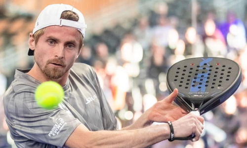 Clement-Geens-volee-de-revers-2023